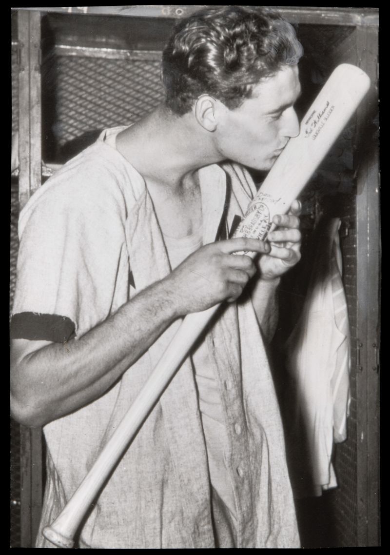 _2012tedkissingbat1941