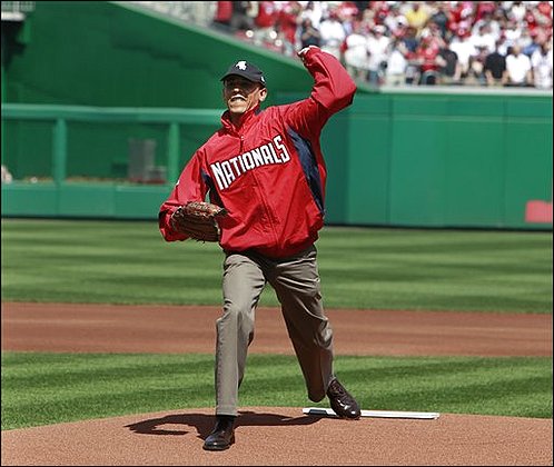 _2012openingdayObama-First-Pitch-April-5-2010-Nationals-Park-Washington-D_C_