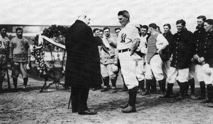 _2012redsoxopenin1912Yankees_Opening_Day_1912